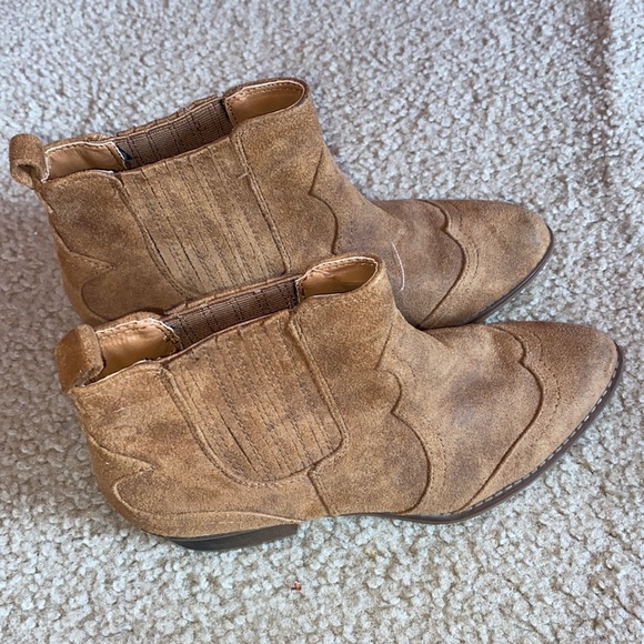 Free People Shoes - cowgirl booties